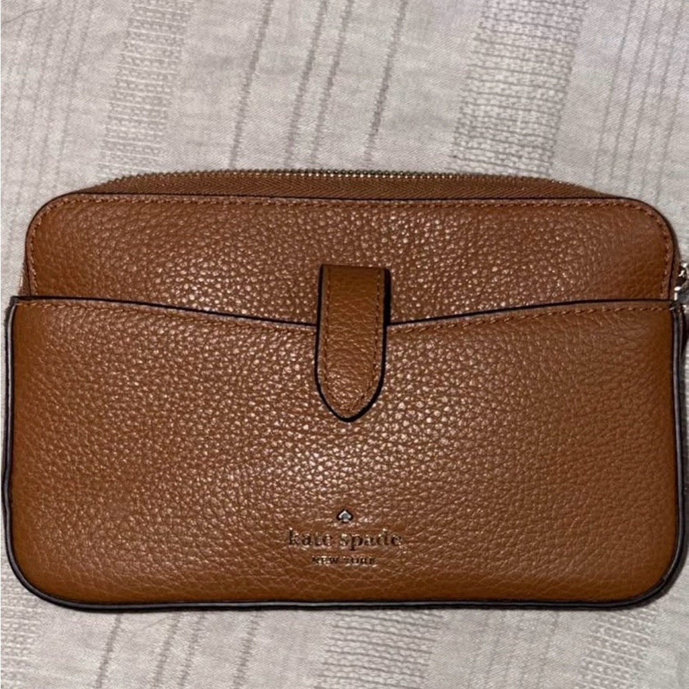 Kate Spade Pebbled Leather Tan Zip Wallet Crossbody